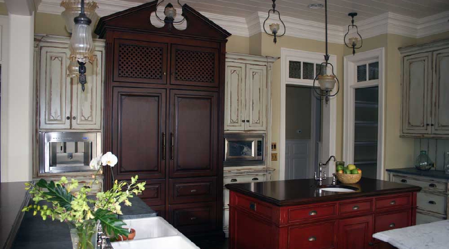 High-end kitchen cabinets Mission Viejo California custom